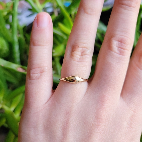 Handmade Solid 14K Gold Dainty Drop Baguette Ring, size 5.5 - Picture 2 of 16